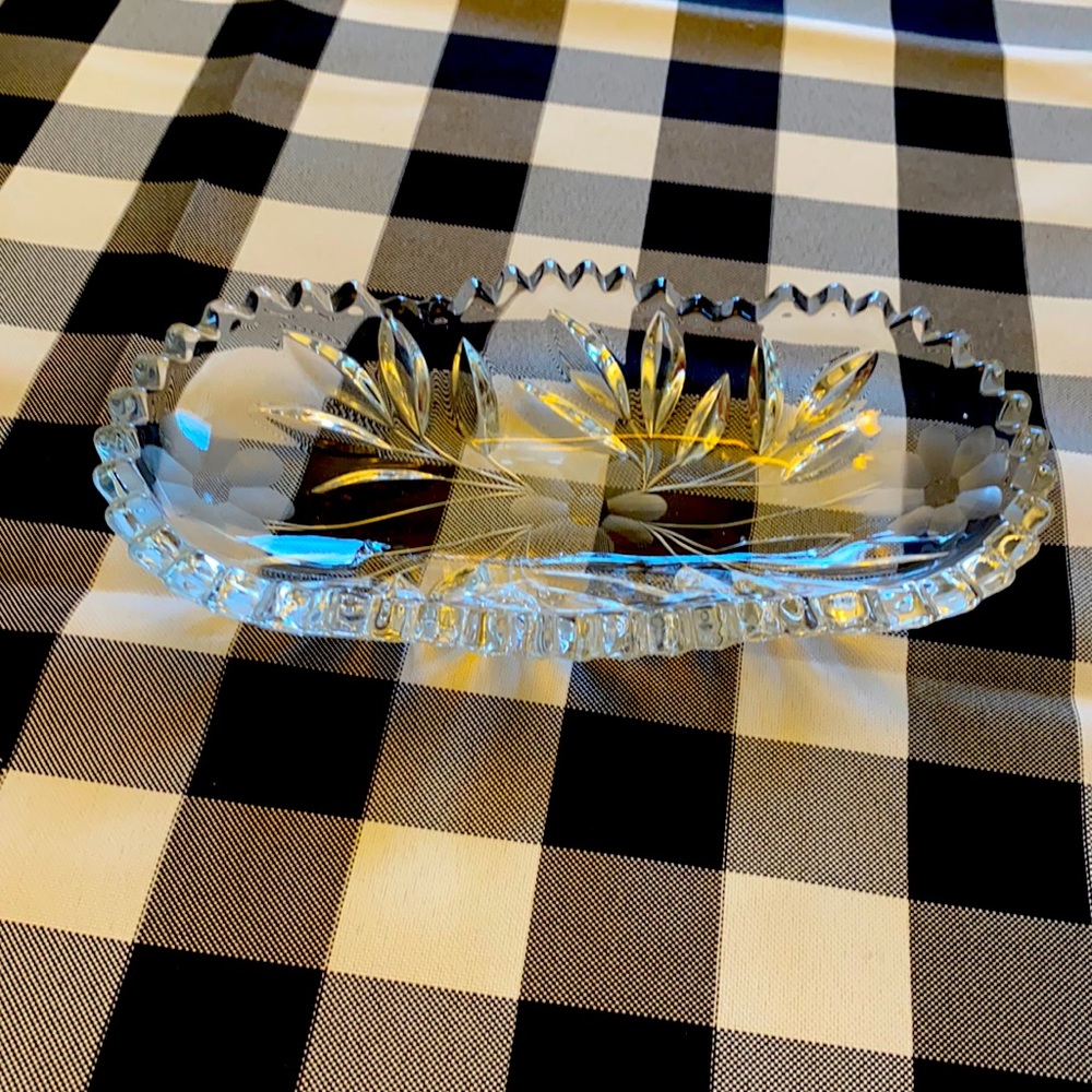 Stunning glass dish